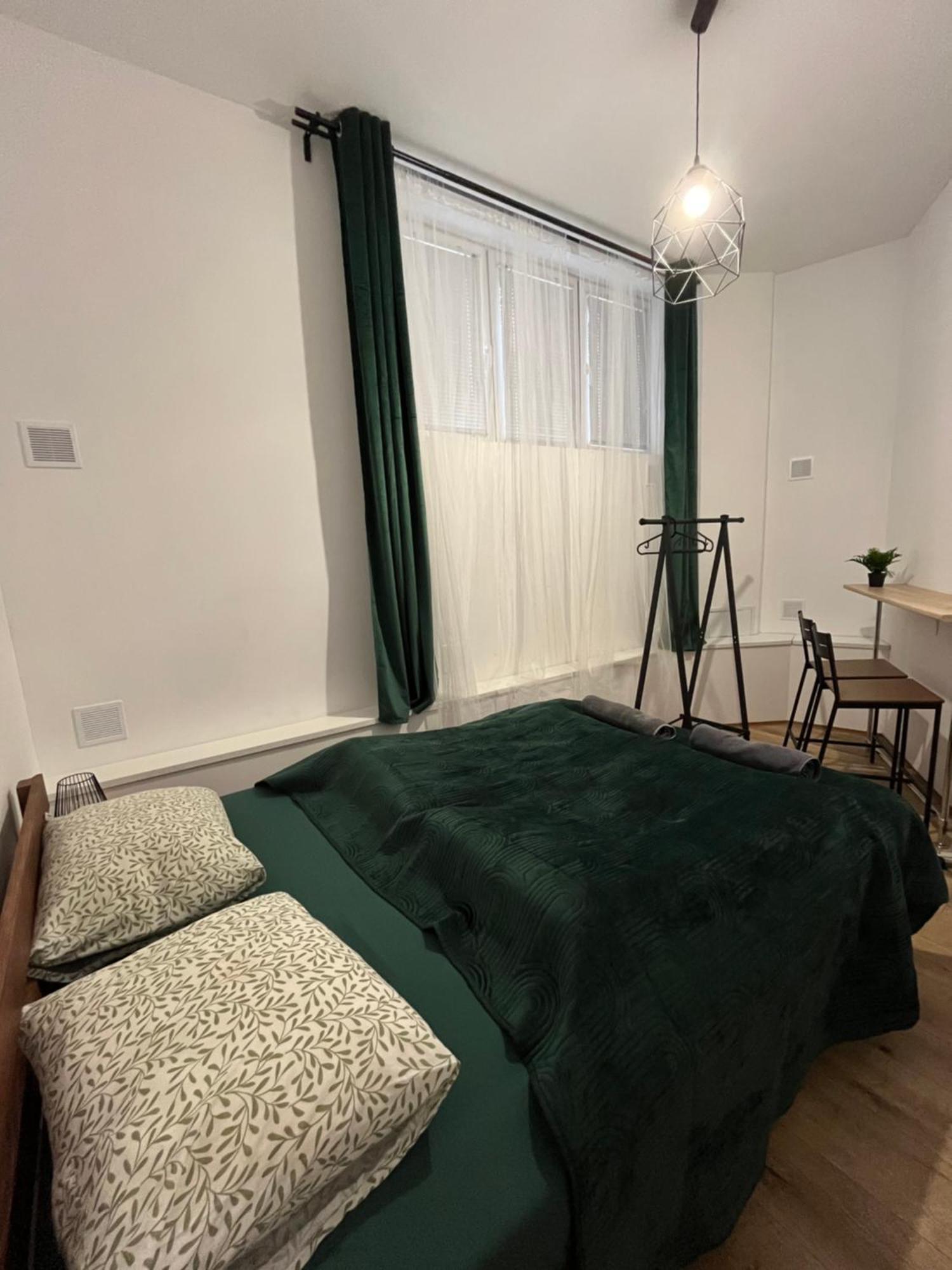 Tomtom Hostel Krakow Luaran gambar